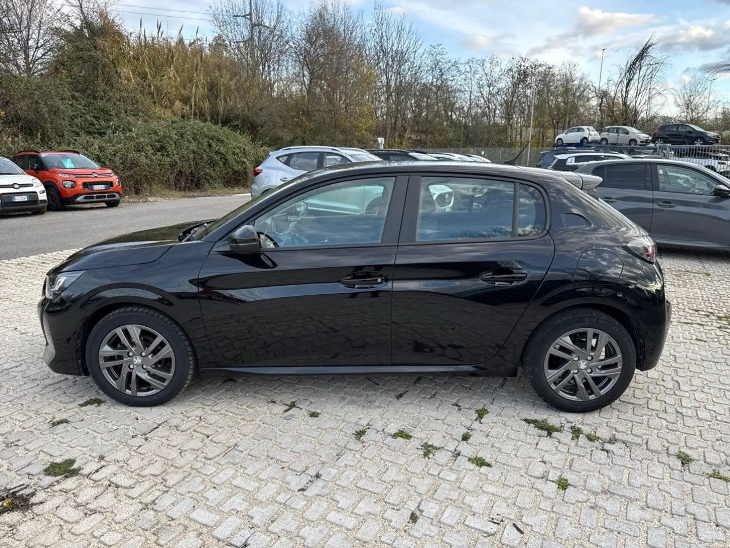 Peugeot 208 Active Pack PureTech 75 S/S Noir - 2