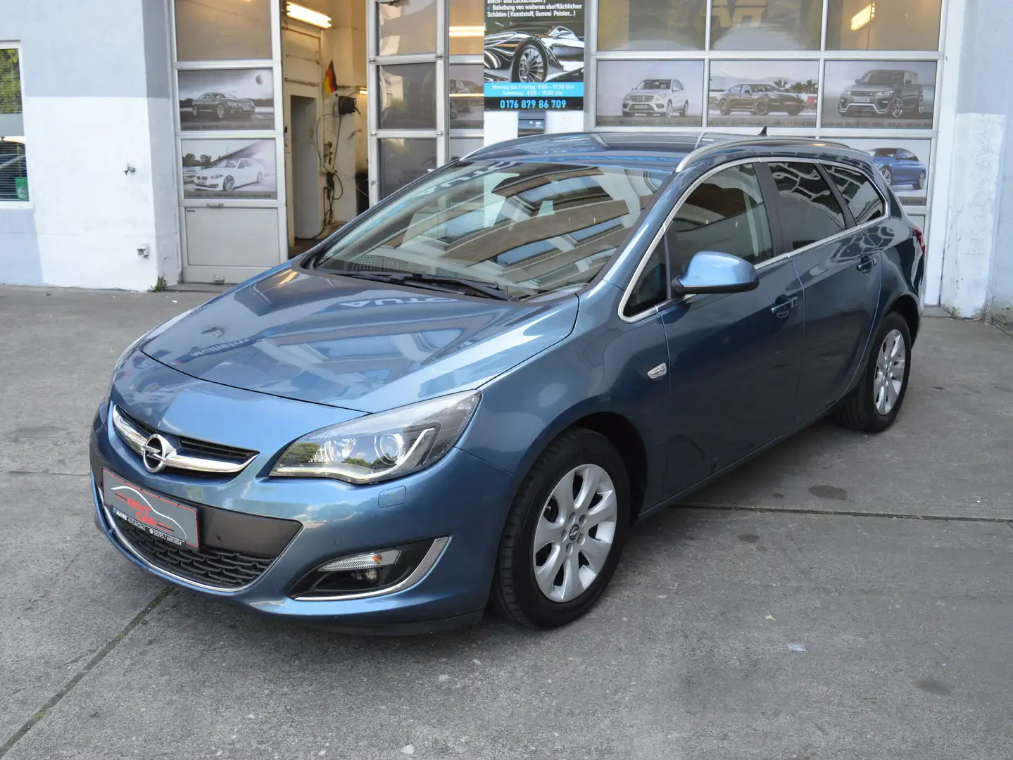 Opel Astra 1.4 Turbo Sports Tourer ecoFLEX  Exklusiv Blau - 1