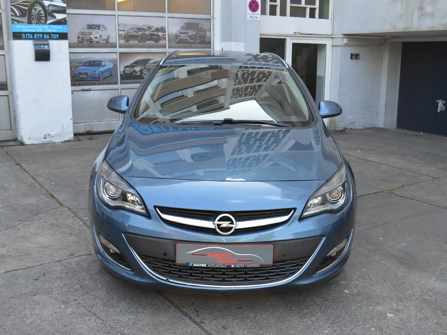 Opel Astra 1.4 Turbo Sports Tourer ecoFLEX  Exklusiv Blau - 2