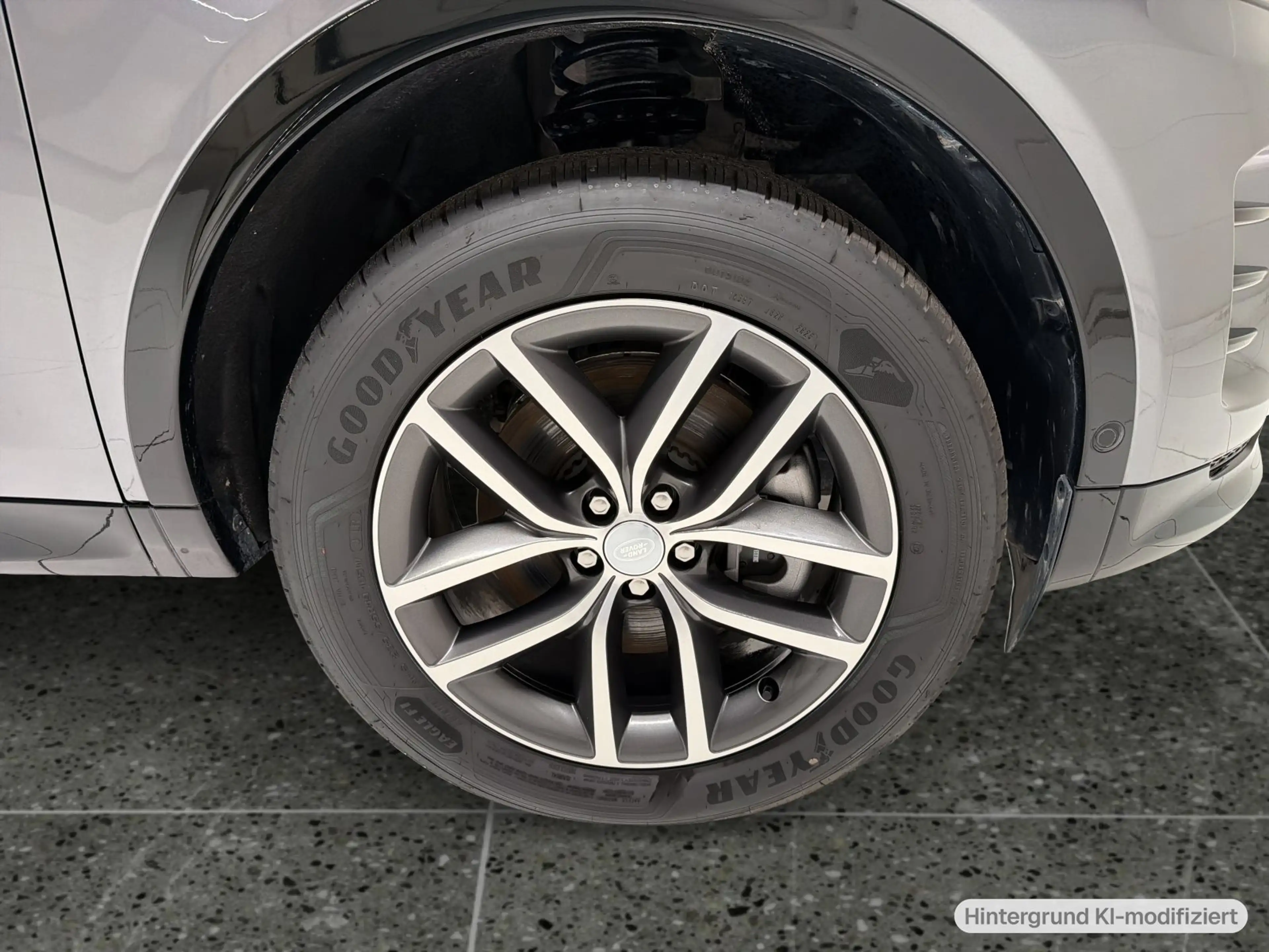 Land Rover Discovery Sport D200 Dynamic S AWD AHK Pano LED — photo 11