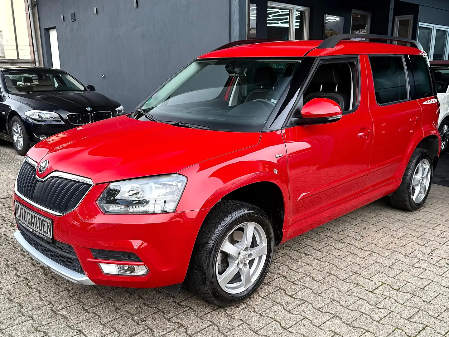 Skoda Yeti Joy 4x4 Rot - 1