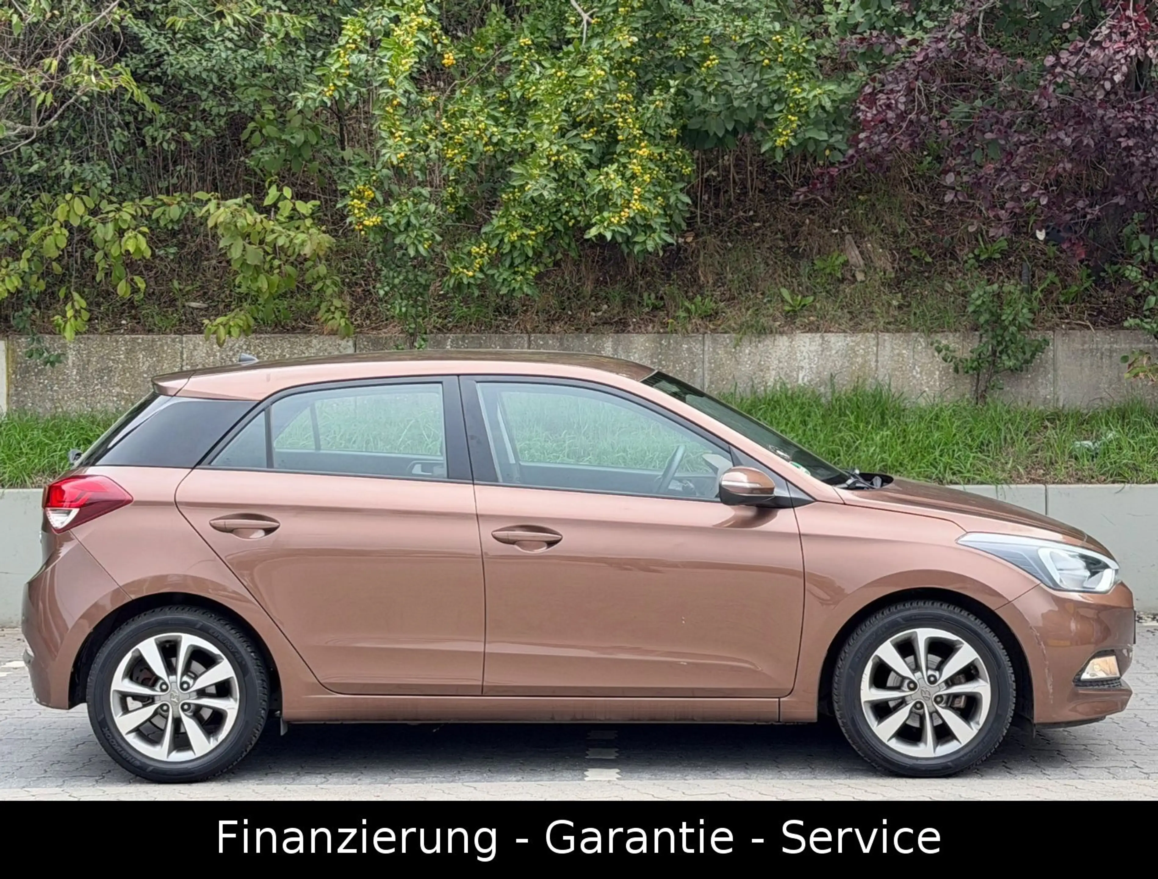 Hyundai i20 YES!/KLIMA/1HAND/WENIG KM/KLIMA/TÜV NEU — photo 4