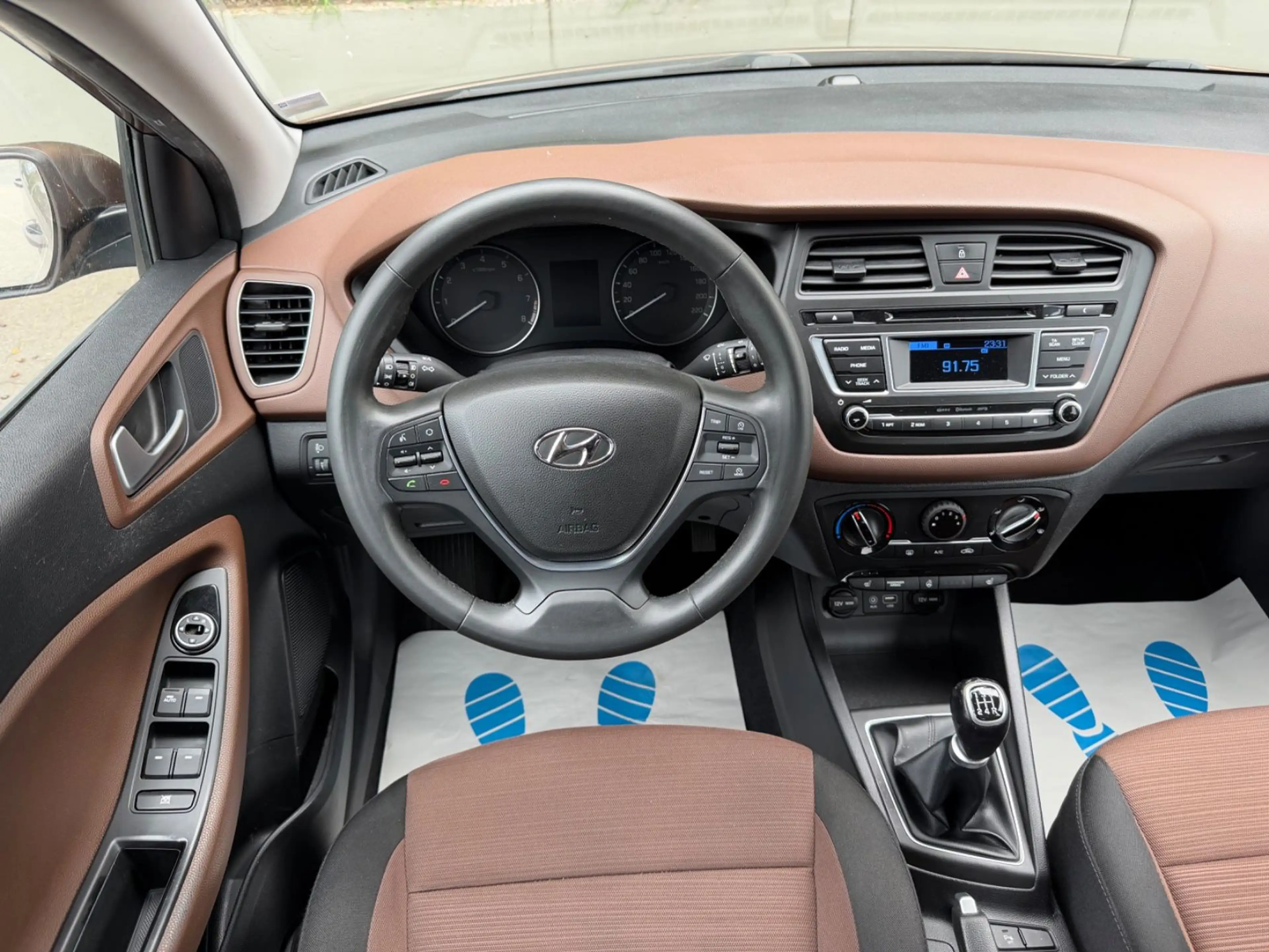 Hyundai i20 YES!/KLIMA/1HAND/WENIG KM/KLIMA/TÜV NEU — photo 10