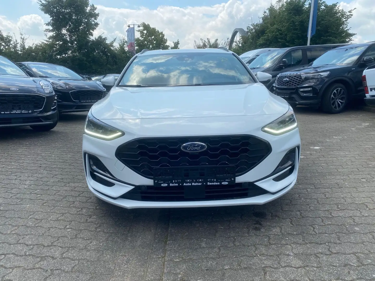 Ford Focus ST-Line X Autom. Navi/Kamra/Winterpaket Weiß - 2