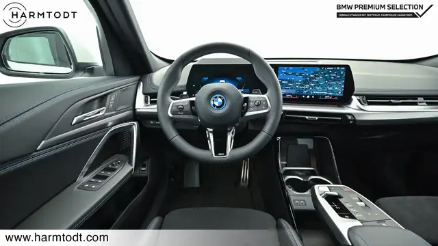 BMW X1 view 11