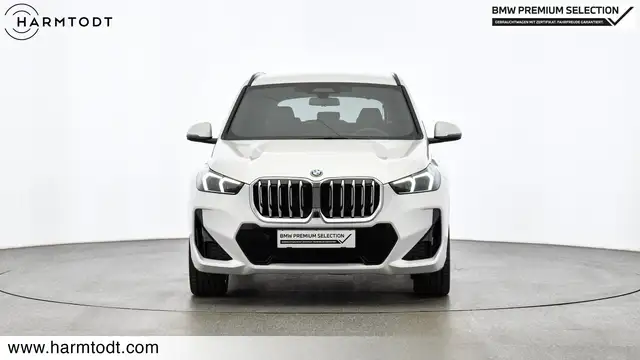 BMW X1 view 6