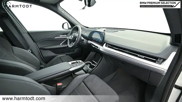 BMW X1 view 10