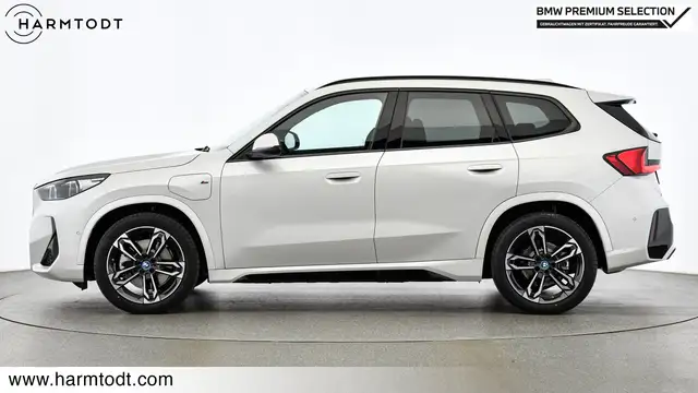 BMW X1 view 3