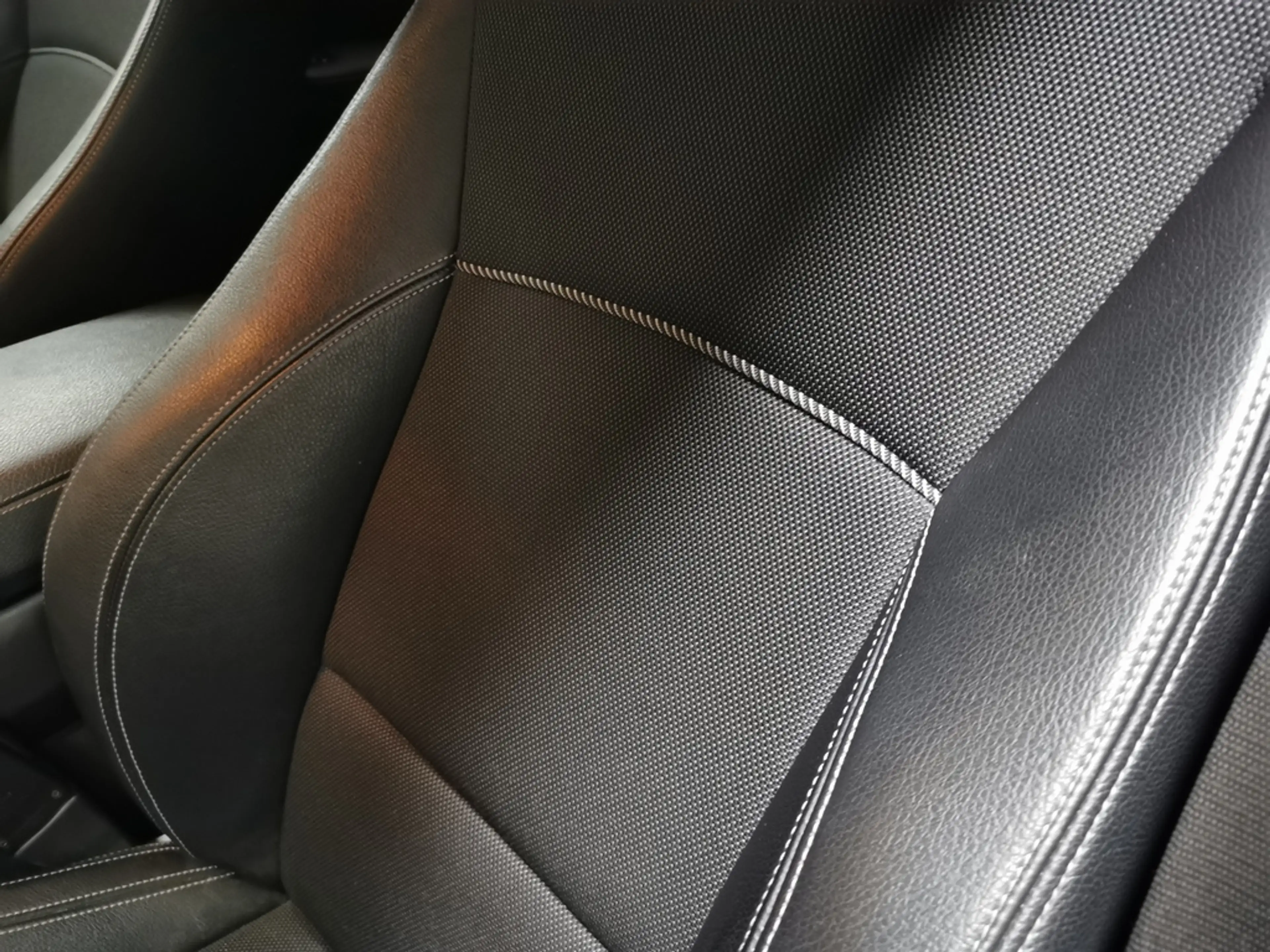 BMW X3 xDrive,Alpinweiß,el.Ahv.,Alu 19 Zoll,PDC+,Sportsitze,Tempomat — photo 13