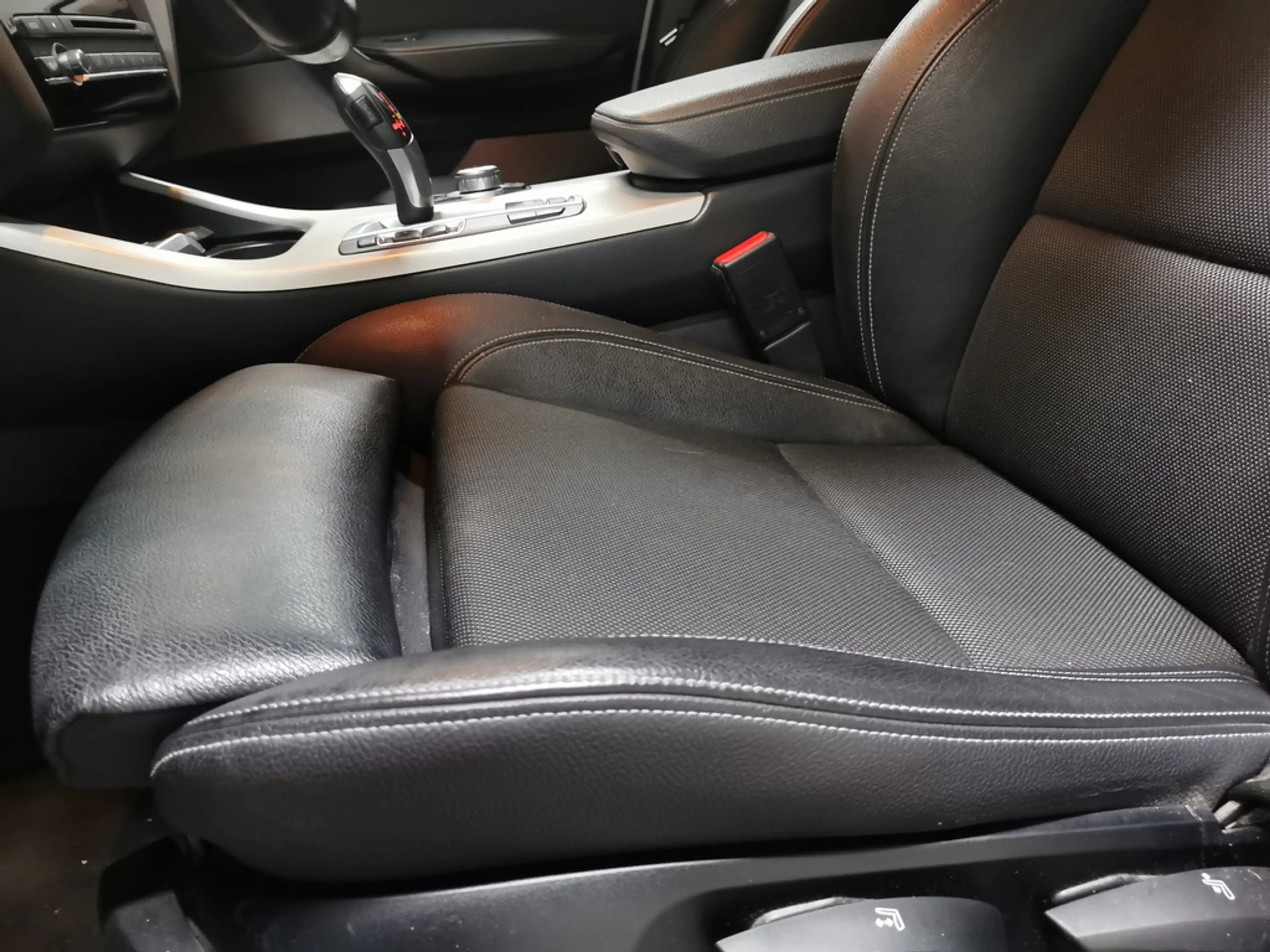 BMW X3 xDrive,Alpinweiß,el.Ahv.,Alu 19 Zoll,PDC+,Sportsitze,Tempomat — photo 12