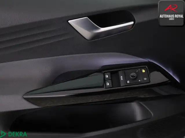 Volkswagen ID.3 view 13