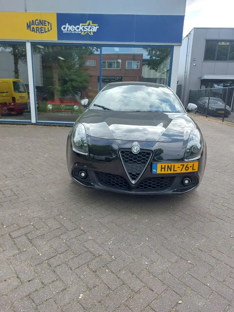 Alfa Romeo Giulietta 1.4 Turbo Černá - 2
