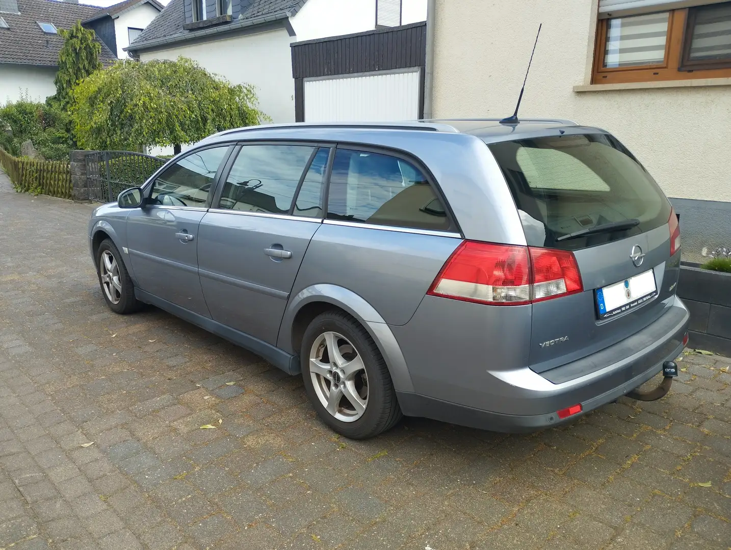 Opel Vectra Vectra 2.2 Caravan Gris - 2