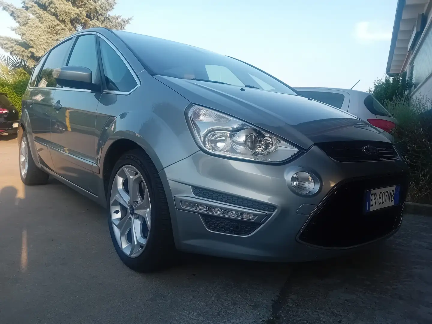 Ford S-Max 2.0 tdci Titanium 130cv auto dpf - 2
