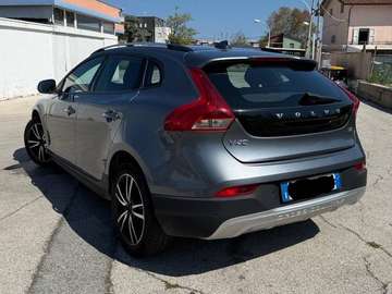 V40 II 2012 Cross Country 2.0 d2 Momentum geartronic