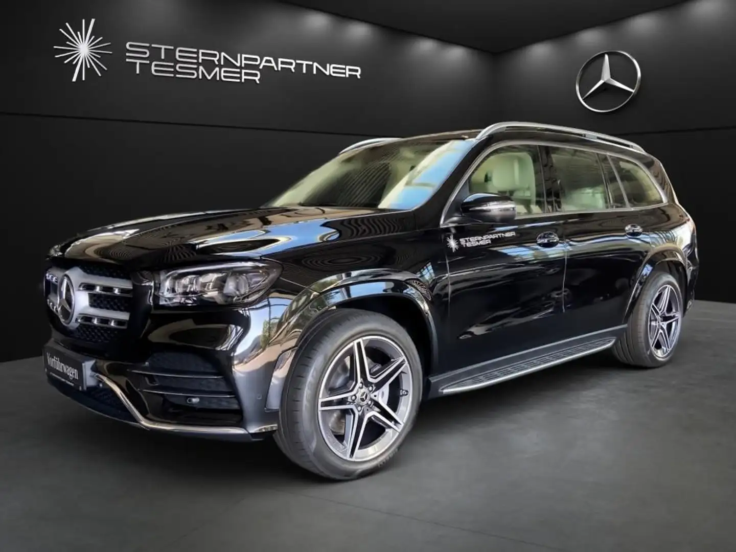 Mercedes-Benz GLS 450 4M AMG+PanoD+AIRMATIC+3. Sitzreihe+360° Černá - 1