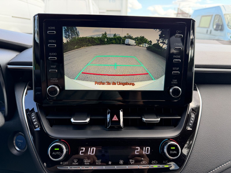 Toyota Corolla Hybrid Club 2.0 1.Hand Team-D — photo 11