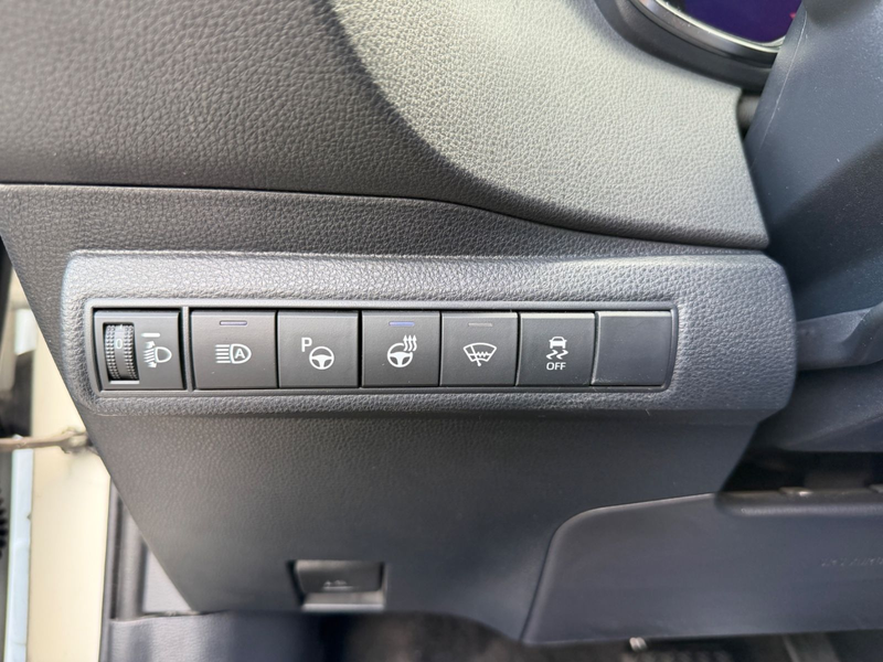 Toyota Corolla Hybrid Club 2.0 1.Hand Team-D — photo 13