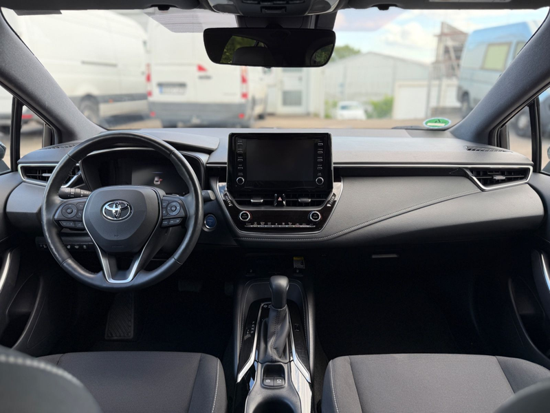 Toyota Corolla Hybrid Club 2.0 1.Hand Team-D — photo 10