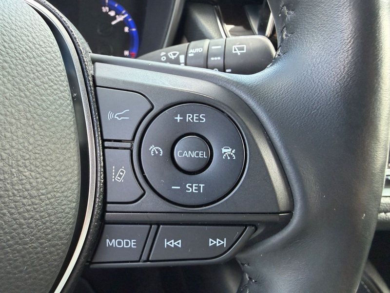 Toyota Corolla Hybrid Club 2.0 1.Hand Team-D — photo 15