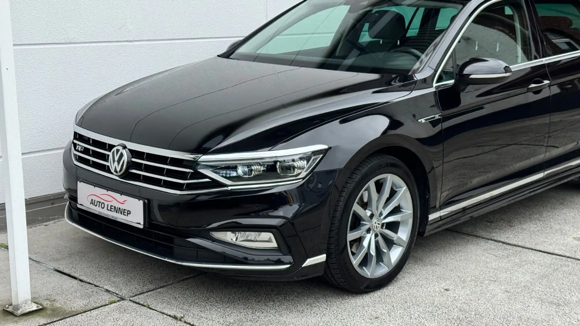 Volkswagen Passat 1.5TSI*R-Line*LED-Matrix*ACC*Kamera*AHK* Noir - 2