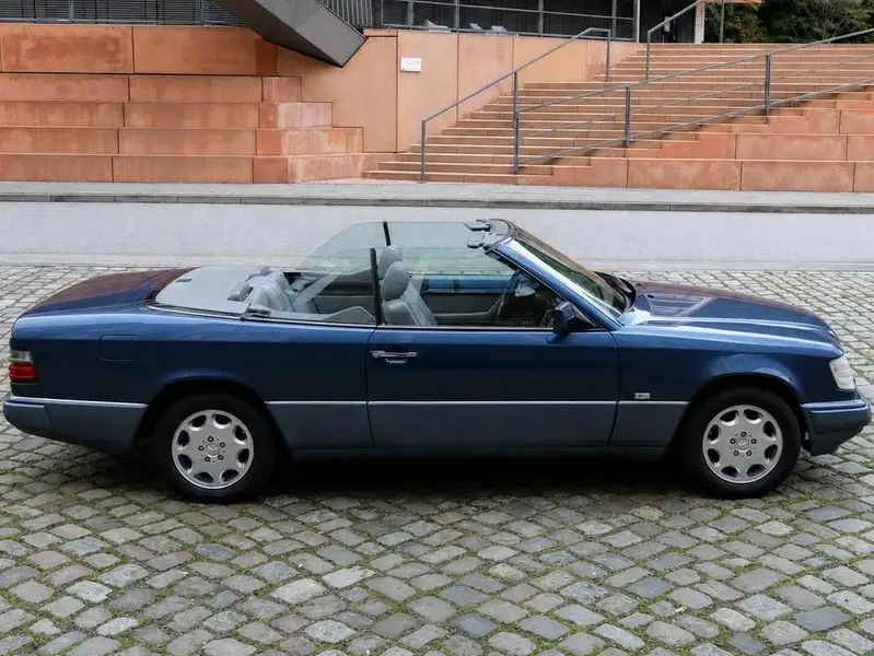 Mercedes-Benz 300 300 CE 24 – Foto 5