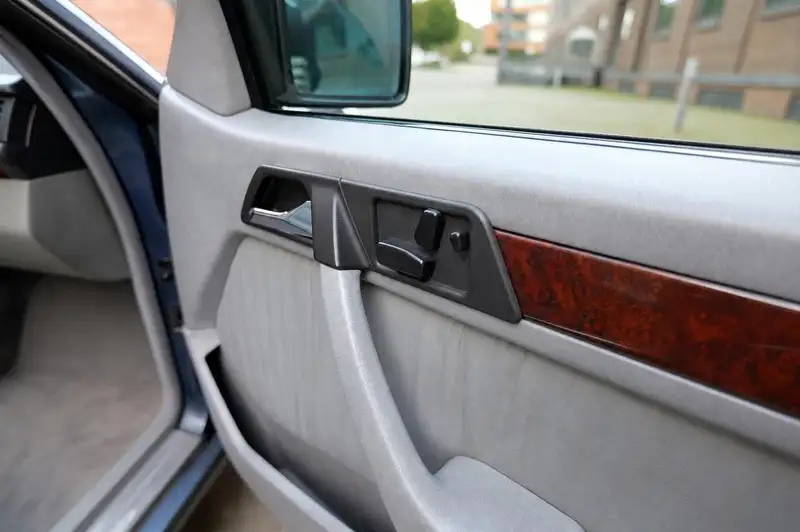 Mercedes-Benz 300 300 CE 24 – Foto 10
