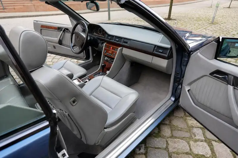 Mercedes-Benz 300 300 CE 24 – Foto 7