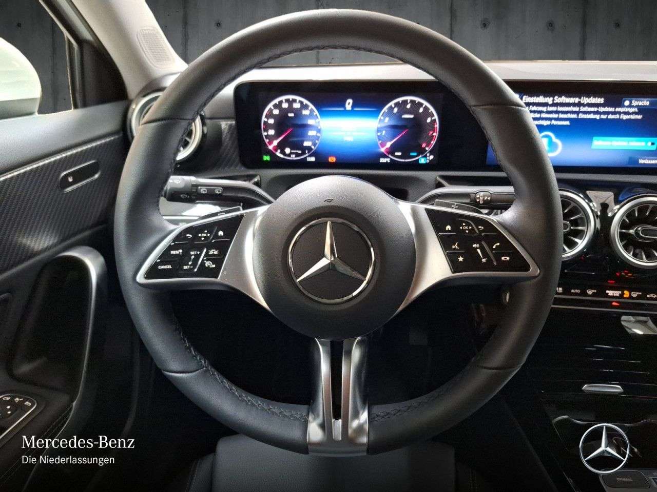 Mercedes-Benz A 220