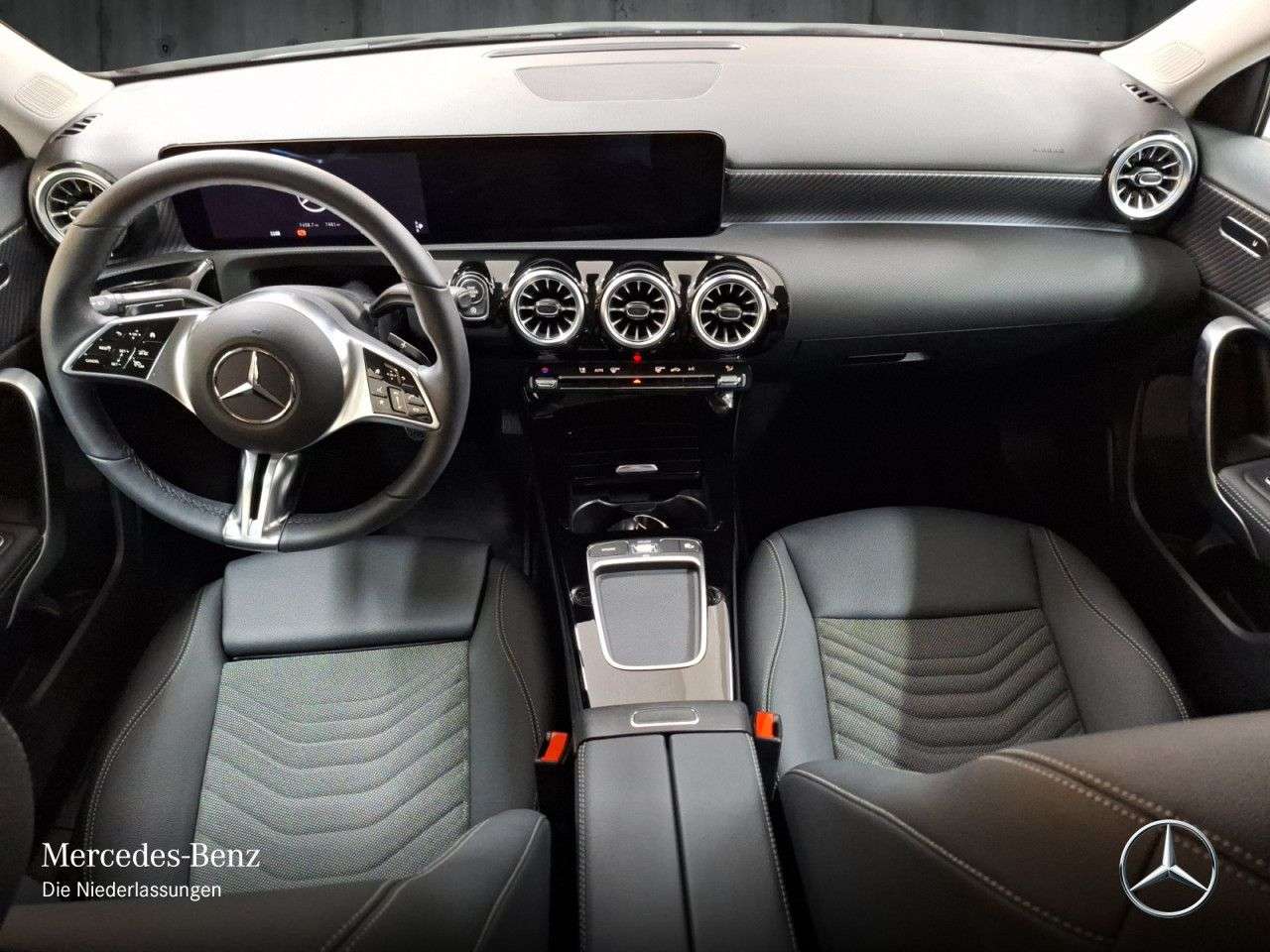 Mercedes-Benz A 220