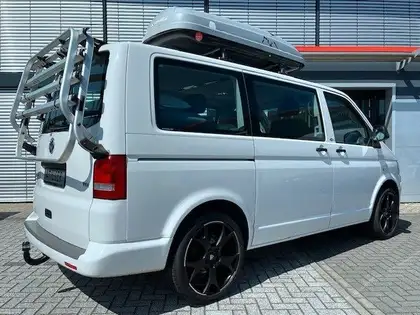 Annonce voiture d'occasion Volkswagen T5 Multivan - CARADIZE