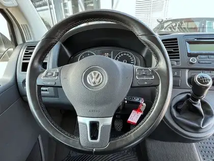 Annonce voiture d'occasion Volkswagen T5 Multivan - CARADIZE