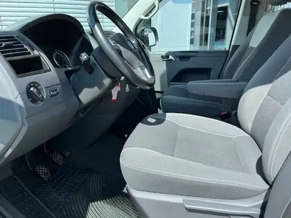 Annonce voiture d'occasion Volkswagen T5 Multivan - CARADIZE