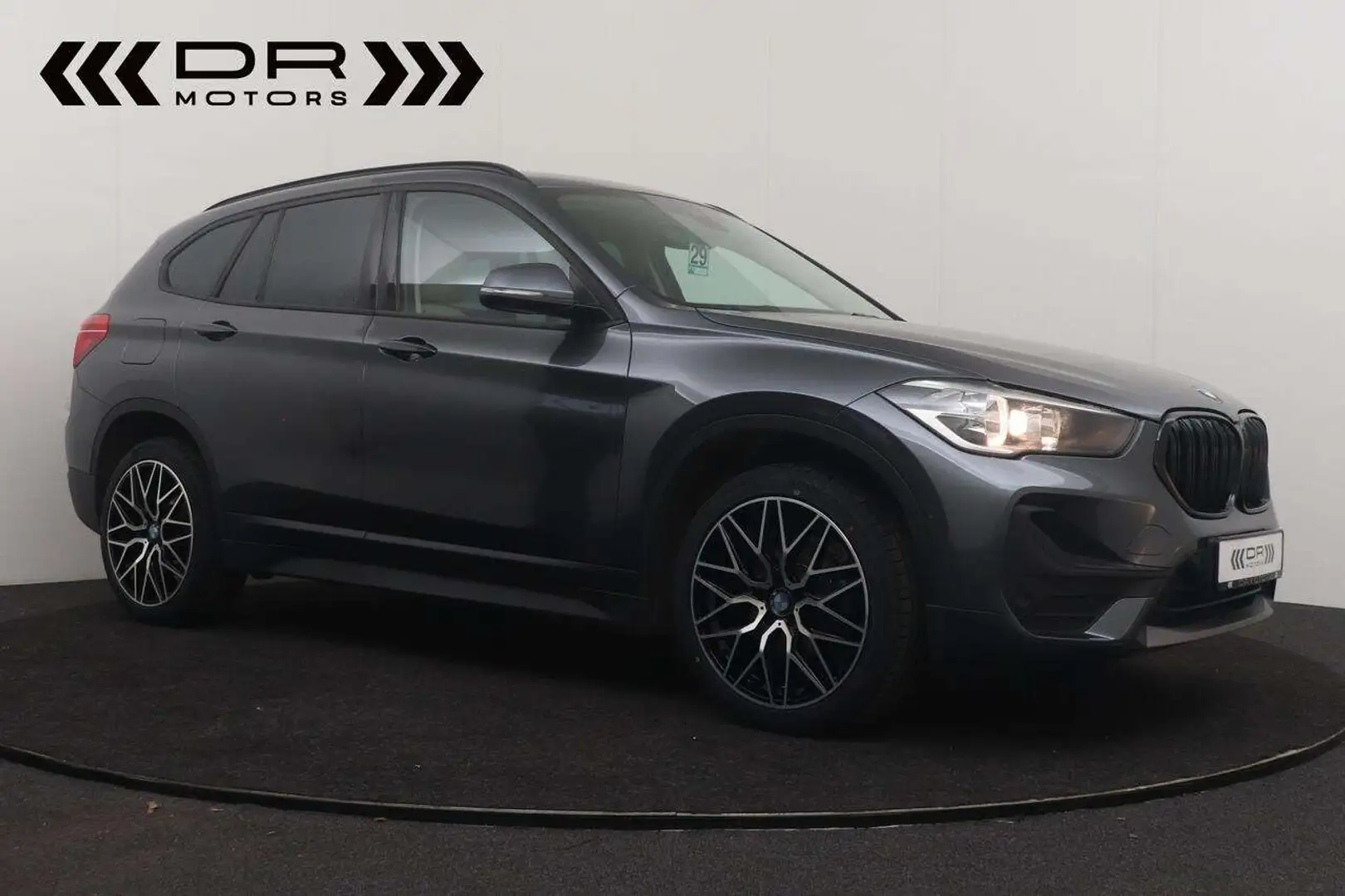 BMW X1 16d sDrive ADVANTAGE BUSINESS  - NAVI - LEDER  - T Gris - 2