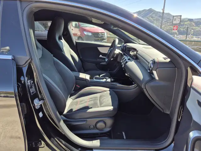 Mercedes-Benz Cla Class view 9