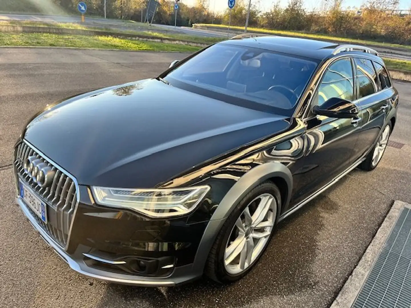 Audi A6 allroad 3.0 tdi Busin Plus quatt 272cv s-tro List.101.542 Noir - 2