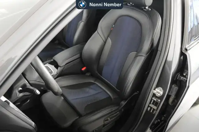 BMW 1 Series view 13