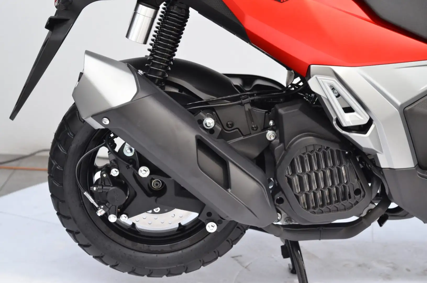 Voge Adventure MY24 - NUOVO IN PRONTA CONSEGNA Rosso - 2
