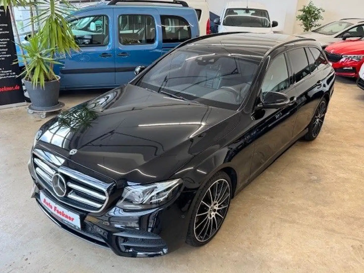 Mercedes-Benz E 400 d E -Klasse T-Modell 4Matic AMG Line, 360° Schwarz - 2