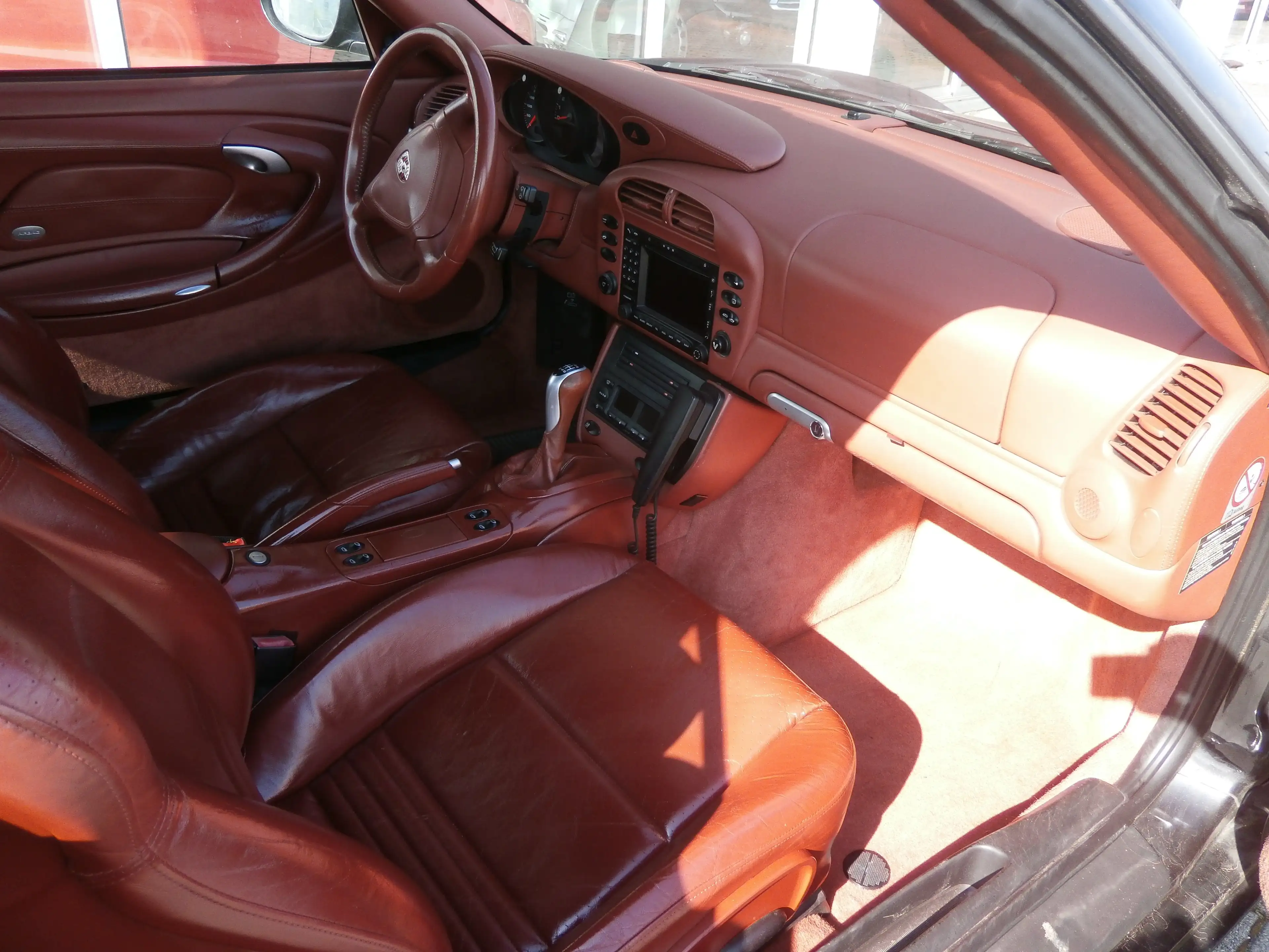 Porsche 996 911 Carrera 4 Cabrio — photo 11