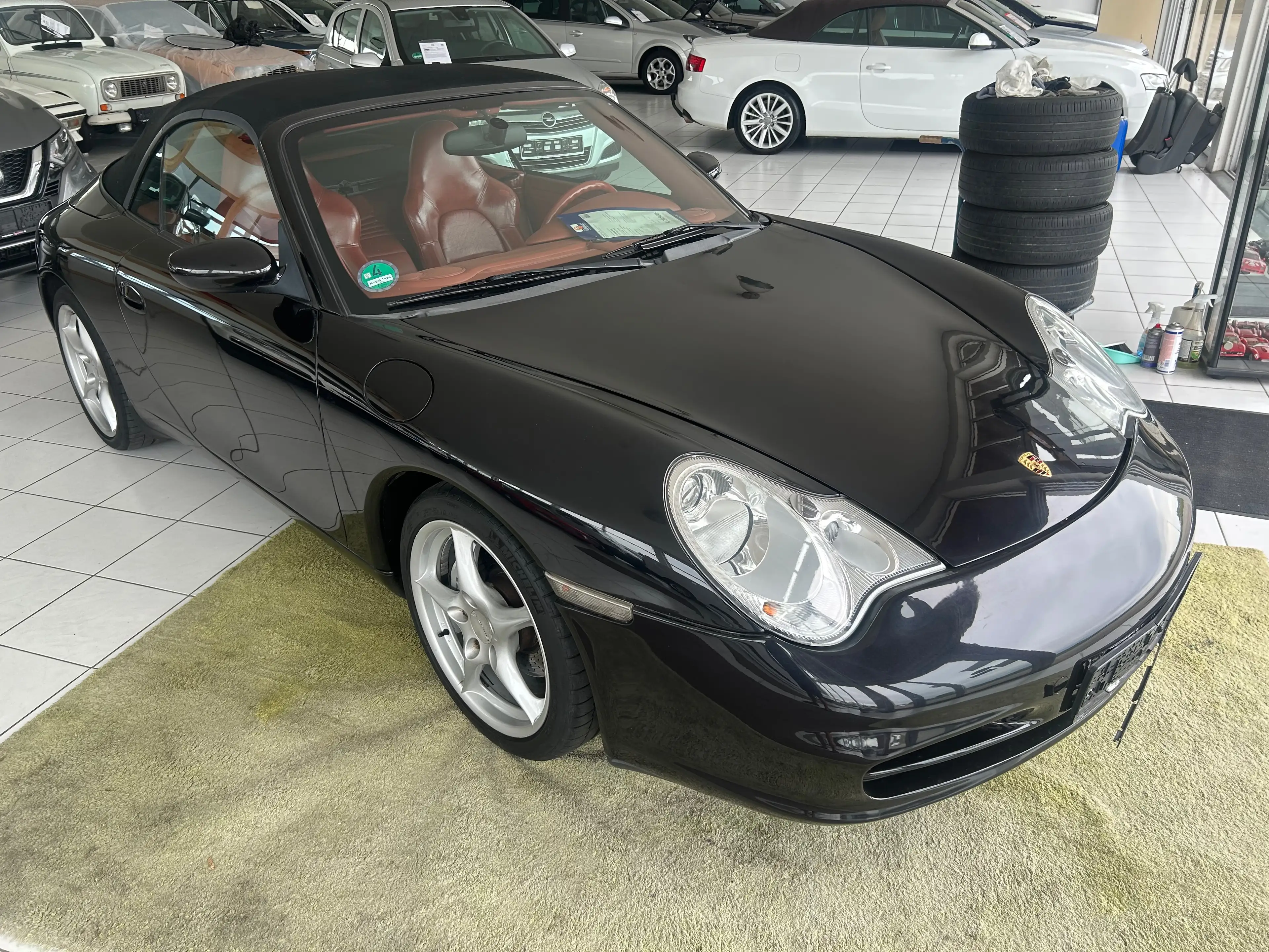 Porsche 996 911 Carrera 4 Cabrio — photo 13