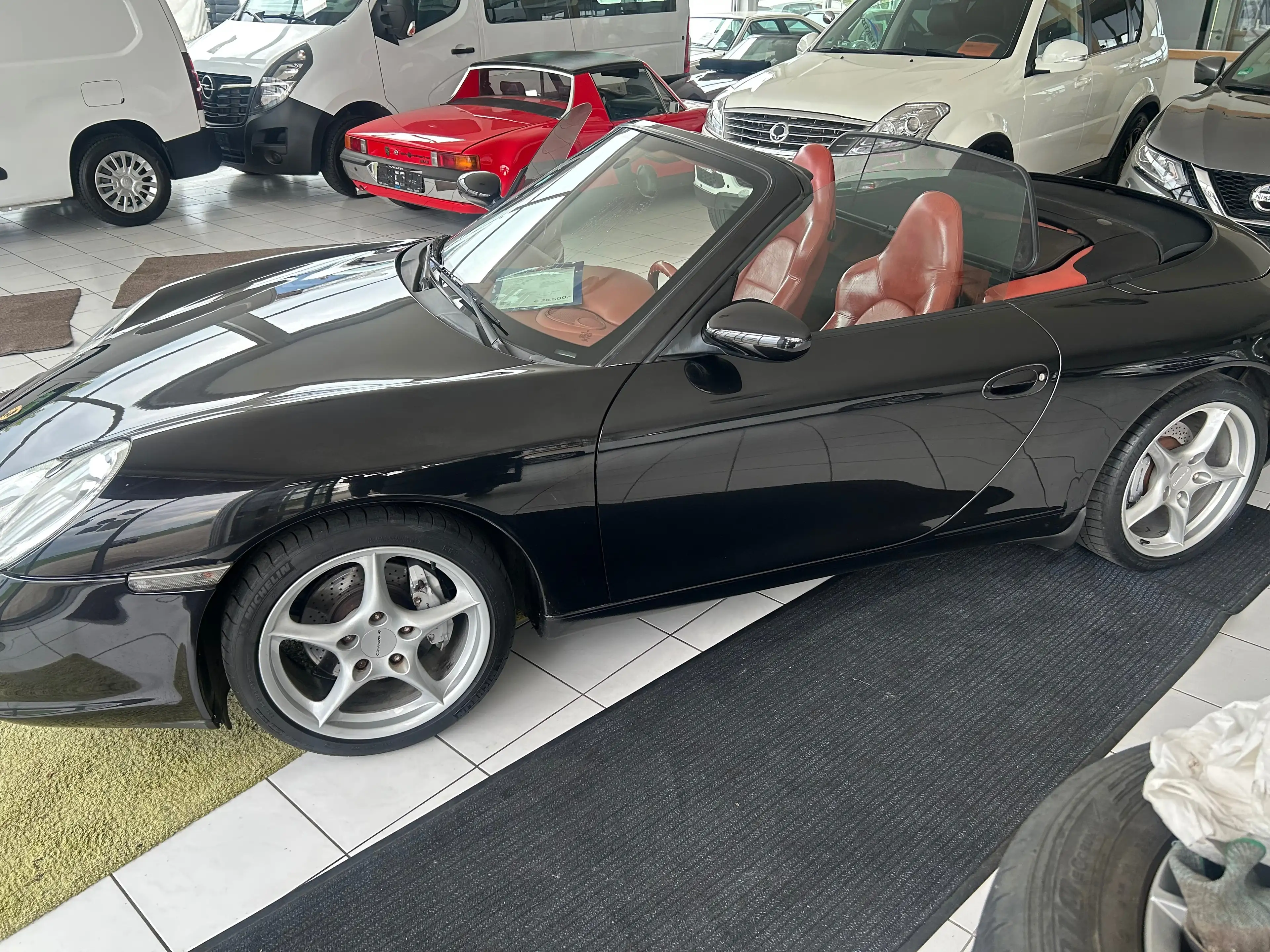 Porsche 996 911 Carrera 4 Cabrio — photo 2