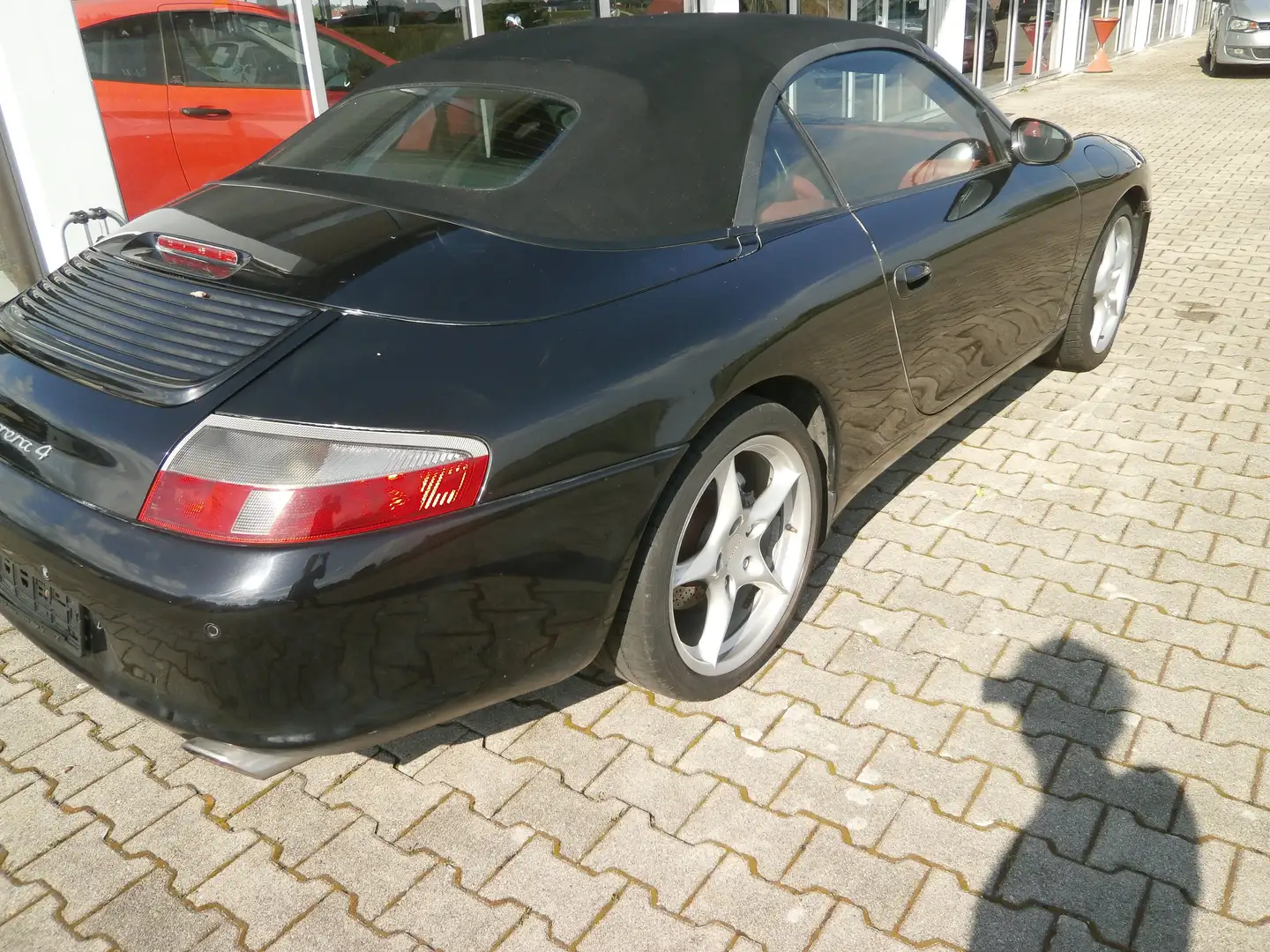 Porsche 996 911 Carrera 4 Cabrio Schwarz - 2