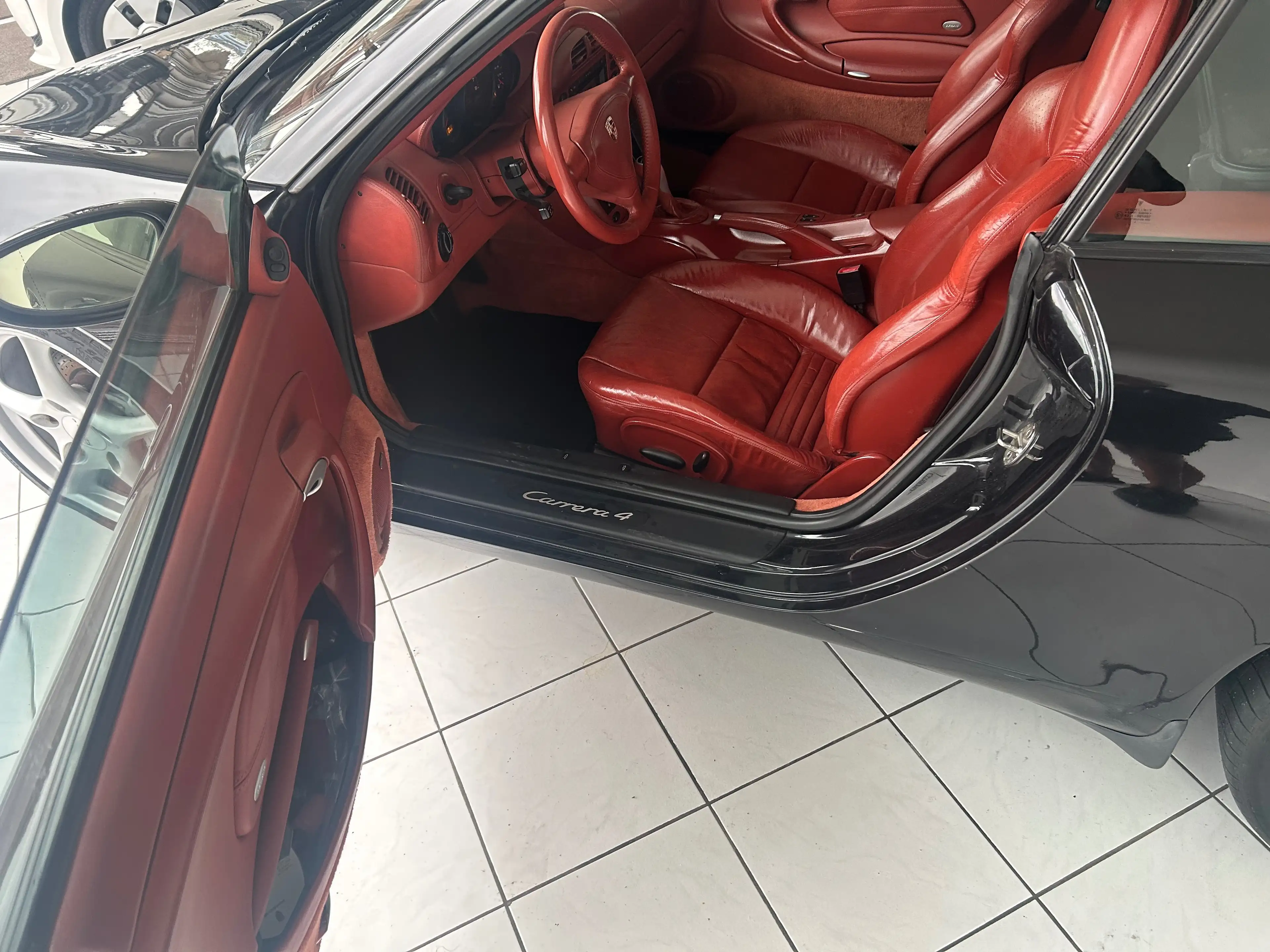 Porsche 996 911 Carrera 4 Cabrio — photo 5