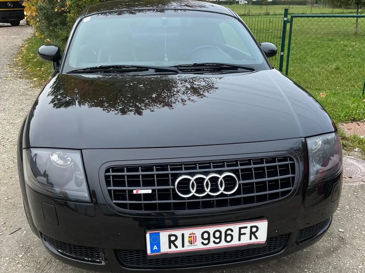 Audi TT TT Coupé 1,8 T quattro Schwarz - 1