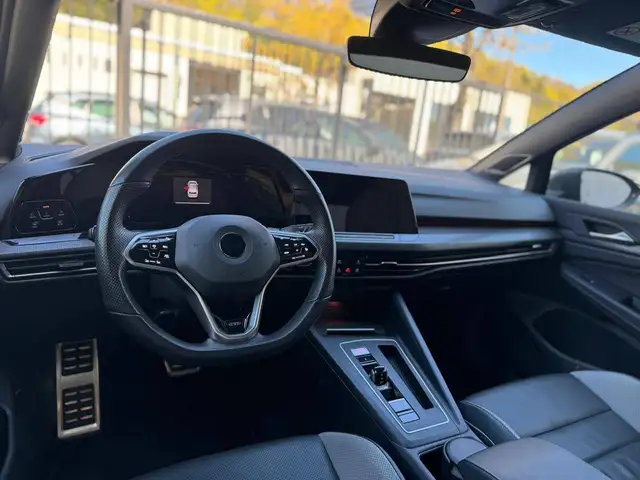 Volkswagen Golf view 24