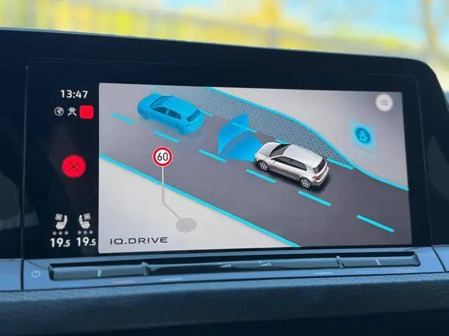 Volkswagen Golf view 19
