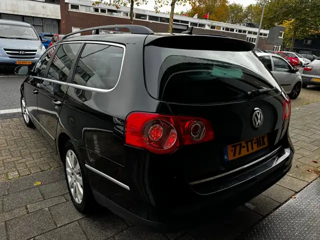 Volkswagen Passat view 8
