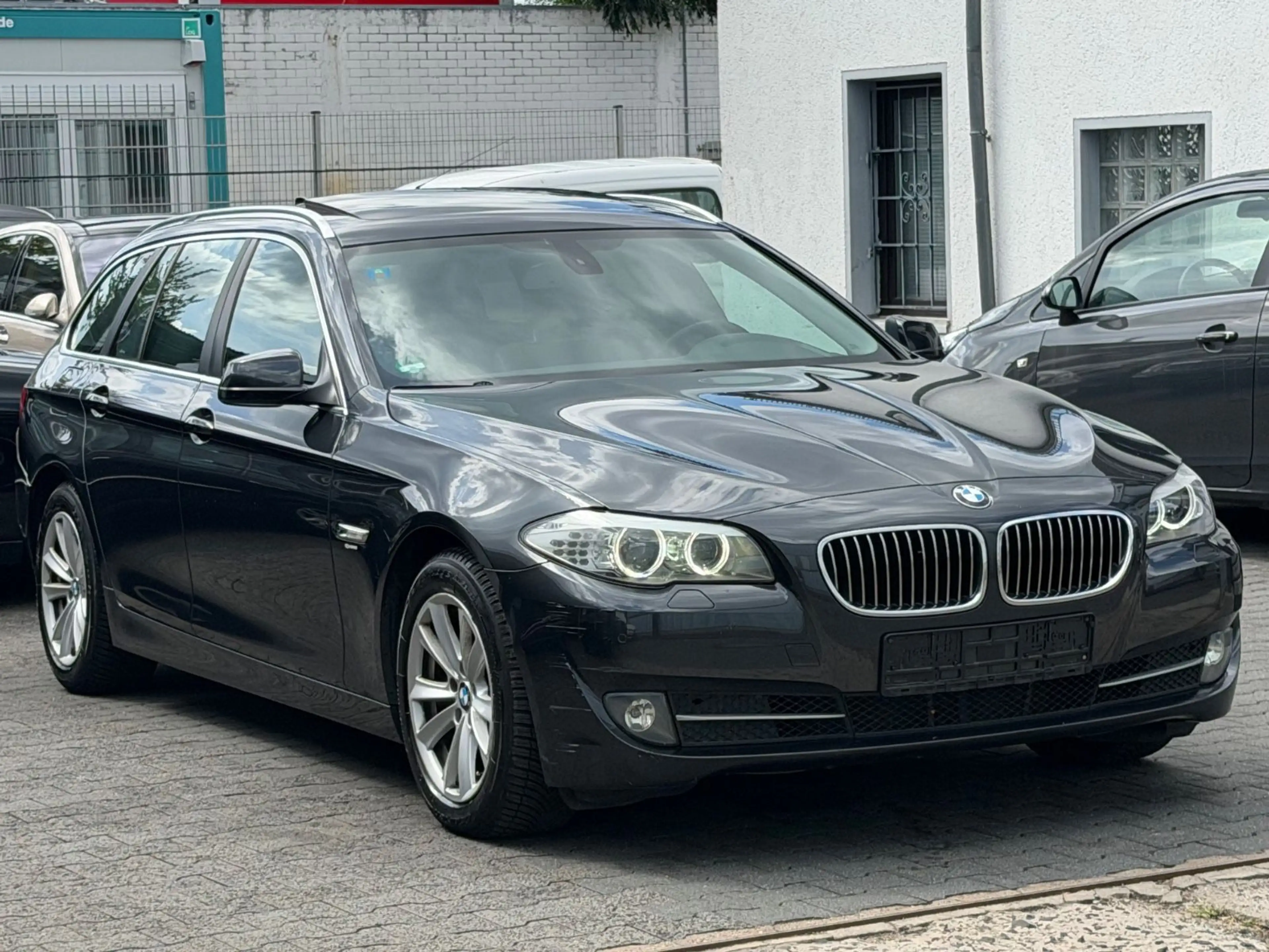 BMW 525 5 Touring 525 d — photo 4