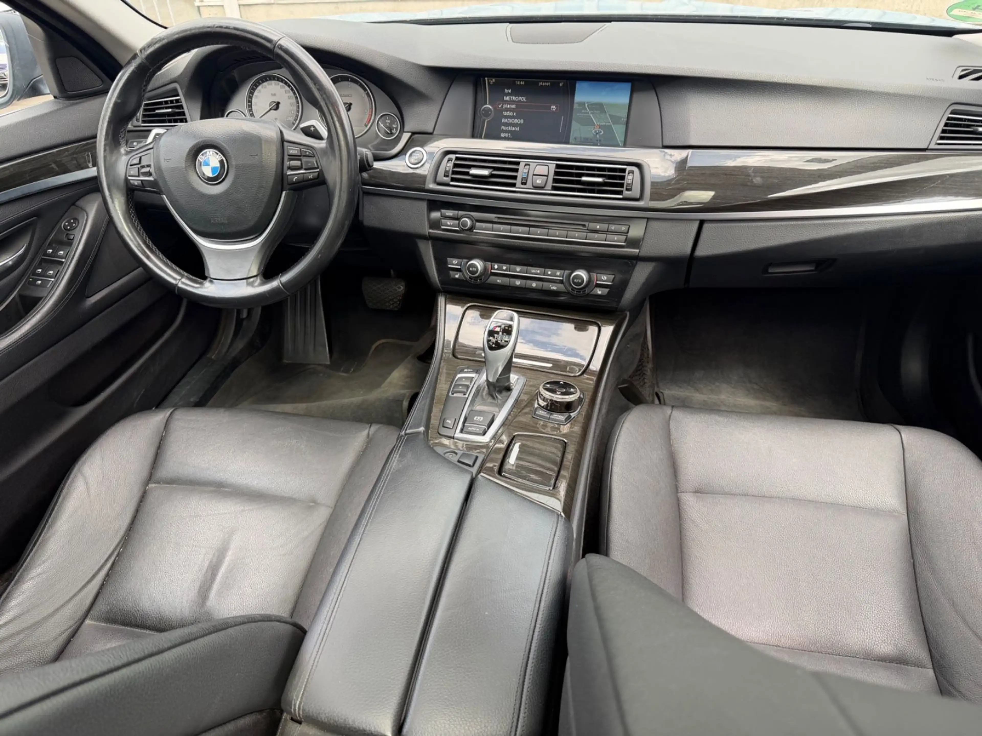 BMW 525 5 Touring 525 d — photo 11